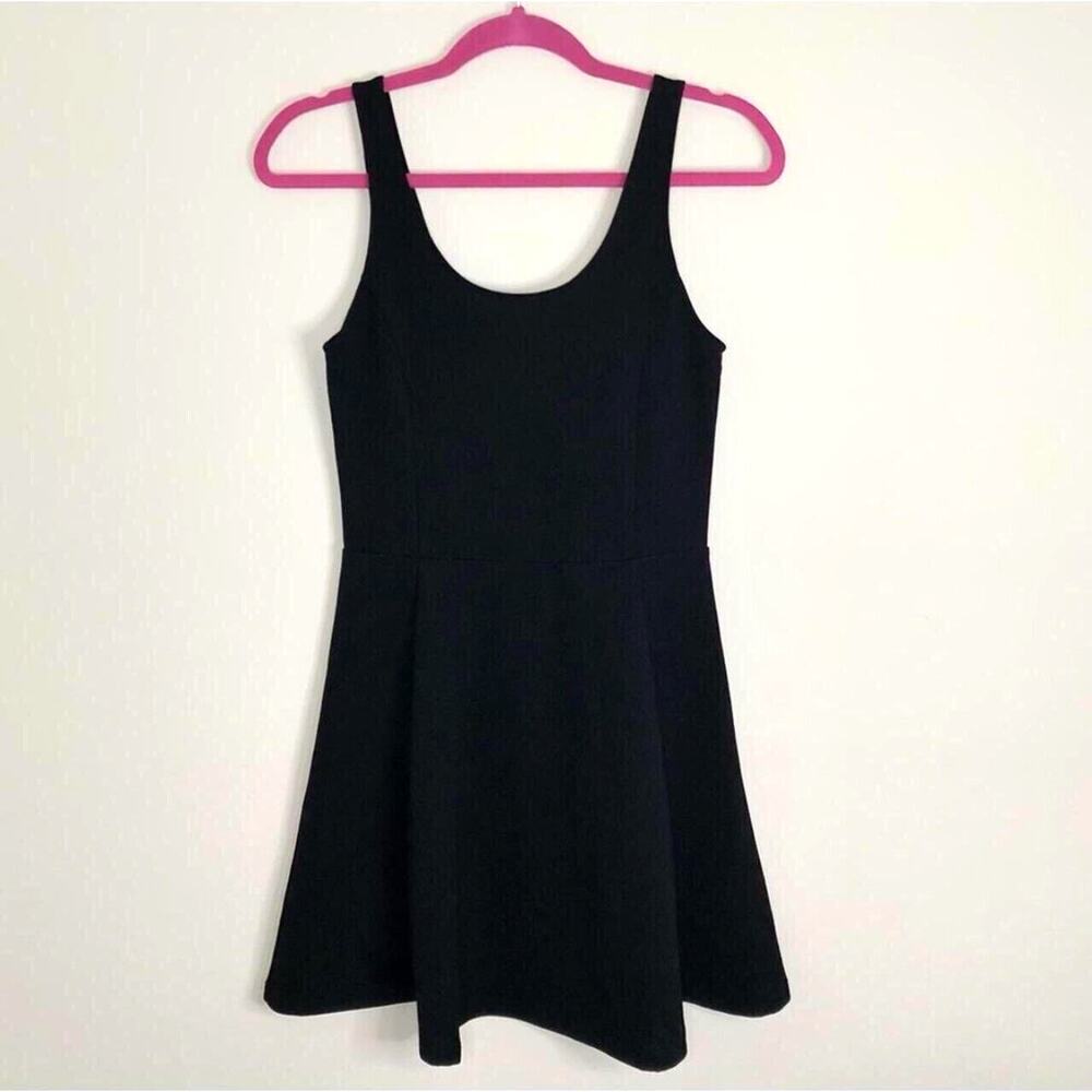 Divided H&M Size 6 Sleeveless Little Black Skater Skirt Mini Dress Summer Goth
